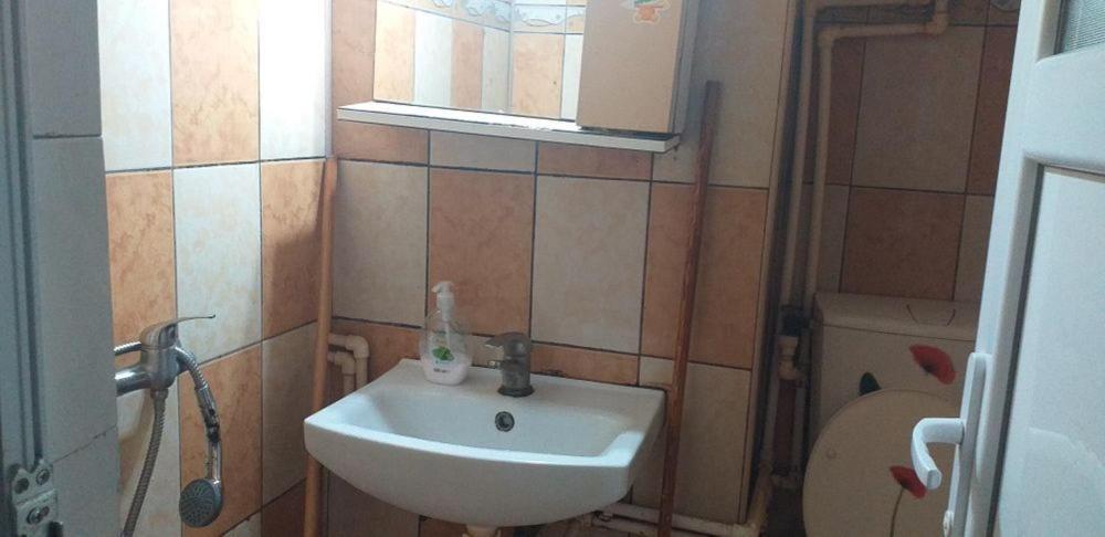 Appartamento Garsoniera Buzău Esterno foto