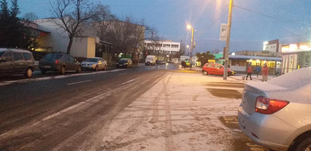 Appartamento Garsoniera Buzău Esterno foto