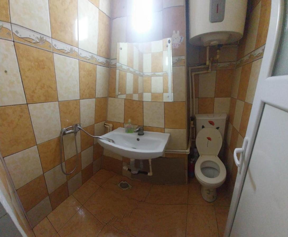 Appartamento Garsoniera Buzău Esterno foto
